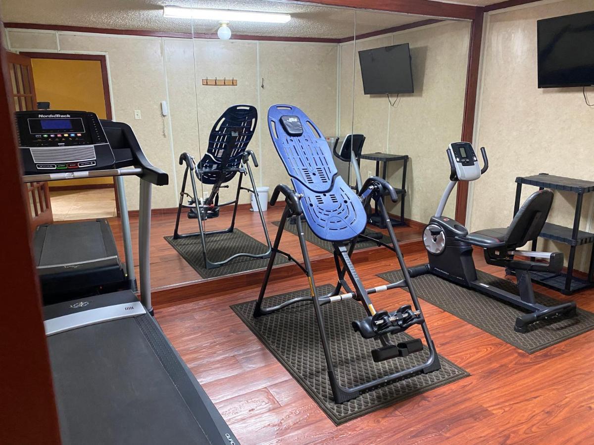Rose City Inn & Suites Tyler Bagian luar foto